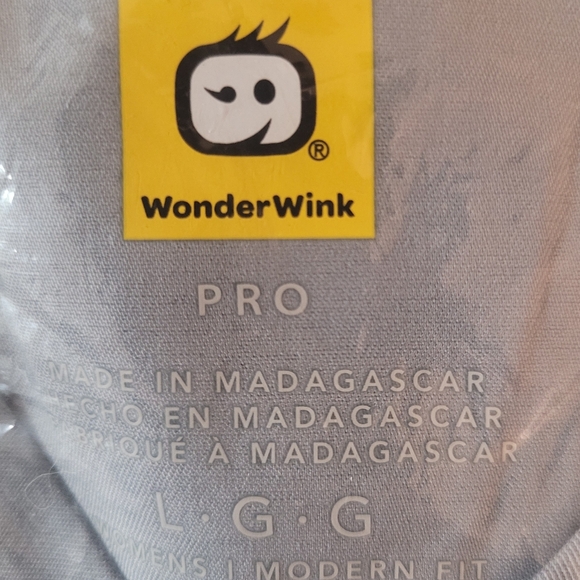 Ladies Large Scrub Top in Large - Picture 10 of 10